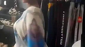 african mature's big ass waits for you