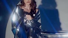 Whoa, teen Kaylee Chambers strips perfect body! 🔥