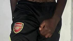 Watch Kenyan Monster Cock Explode In Wild Handjob Wank On Camera!