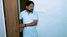 Bhabhi sneaks peeks at dirty vids all by herself tonight