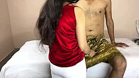horny desi girl gets full pussy pounding!