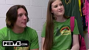 เฮ้ย โจรขโมยสาว อยากก้มโก่งขย่มควยหลบคุกมั้ย?