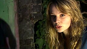 Doctor teams up with Mia Khalifa to treat patient in hospital