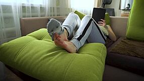 yo hot amateur girl teases wrinkled socks feet toes in homemade fetish vid