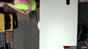 Pornstar Caught Shoplifting Fucks LP Officer Big Cock