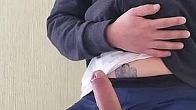 wanna stroke this huge cock close up outdoors quickie style?