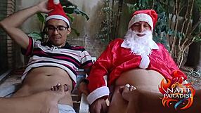 i'm mamãe noel giving footjob on two huge cocks at once!!