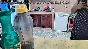 gorda esposa, you're sexy in the kitchen!