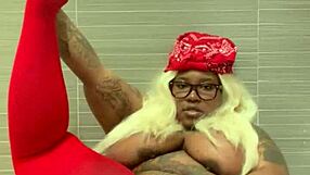 Og Shabrim Nuts Herself Hard in Sexy Solo Session