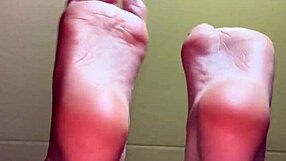 White Girl's Soft Soles and Toes Tease for Quick Cash Show