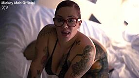 santana red shakes huge juicy latina tattooed ass booty