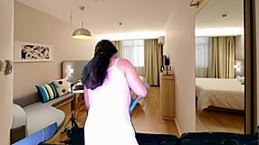 House Maid Gapes Shaved Pussy for Agarabas Outdoor Lick and Fuck