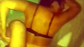 fabiana se deja gozar como puta obedeciendo al macho que la coge gritando?