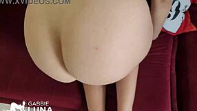 damn this skinny puta chupando my big rola then riding till arrombada