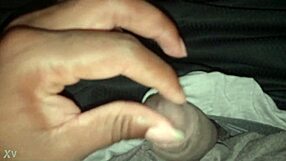 STROKING my tiny COCK hard while slaying dragons in skyrim!