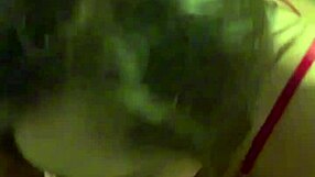 Esse safado me fez engasgar no pau dele e depois me comeu gozando na boca!