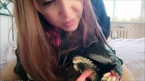 i know it sounds absurd but there's an alien inside me craving my pussy