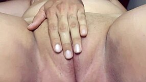 ¡MY LATINA GIRLFRIEND TAKES MY MONSTER COCK DEEP INSIDE!