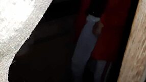 i caught step-aunt's hairy pussy cumming hard and kept staring