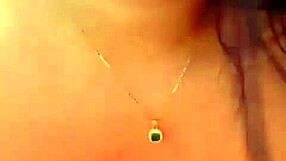 colombiana com bunda grande quer meter gostoso pau na buceta dela agora mesmo