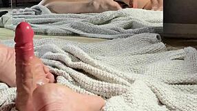 whoa close up barefoot milf riding her toy so intimately