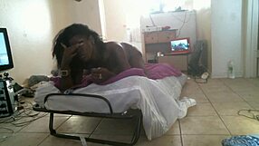 imagine that thick pussy on a hot curvy black mature milf from the streets