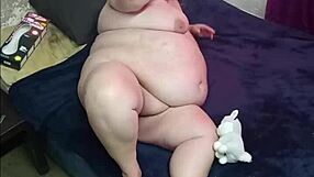 Wow! Fat Girl Sucks Vibrator Sessions!