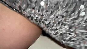 Arabian snowbabe pisses golden shower in LA bath, wanna lick every drop from her wet pussy?