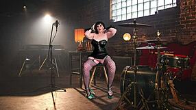 Granny Carmen's Metal Momma Groupie Rams Double Dildos In Fat Pussy And Ass