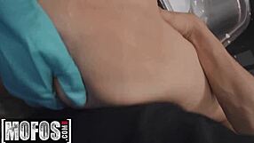 Damn! Linda del sol glove washes tommy pistol cock then fucks hard by kitchen sink!