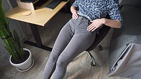 หีอวบเมียเพื่อนยั่วผ่านยีนส์ฟิตหีปูด