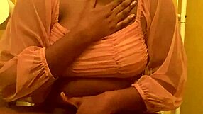 i'm alliyahaleciascott leaking piss everywhere in my steamy update video