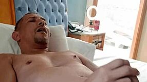 boa gozada features mature brazilian tattooed guy bareback handjob