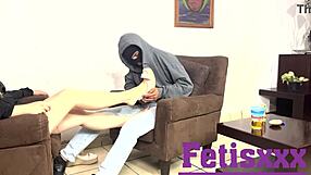 my cousin's visiting and her feet drive me wild gotta eat them now