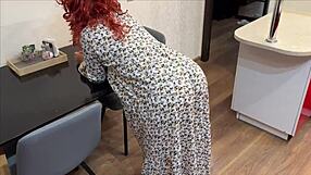 Mature Stepmom Offers Big Ass for Anal as Monster Cock Substitute in Homemade Session