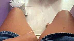 im fingerin my huge pussy in public right fronta clients!!