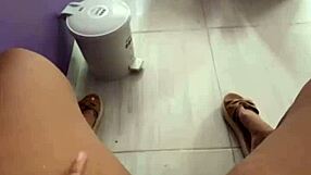 im fingerin my huge pussy in public right fronta clients!!