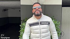 Curvy latina milf rainha da banheira bent over big cock doggystyle cum