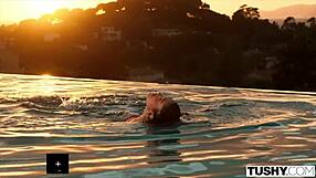 tushy athlete jadilica gapes tight ass with buttplug anal training