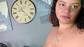 bbw sneaks a selfie blowjob video just to taunt her cuckold boyfriend watching at home