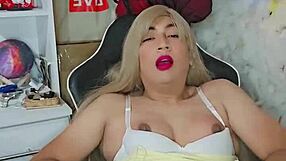 RICA LECHE DE transexual mona chorrea en CROSSDRESSING