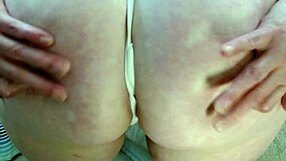 Dawnskye1962 Fingers Hairy Mature Pussy In Tiny White Thong To Cum