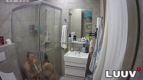 i shower with kareflore and abbadon for reality show