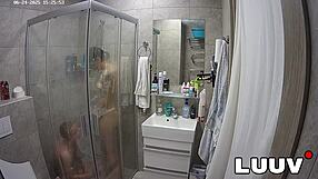 i shower with kareflore and abbadon for reality show