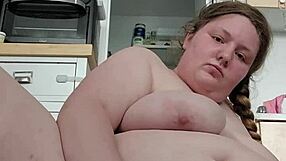 BBW Amateur Winces Pulling Huge Plug In and Out