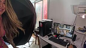 cleo cadillac's big ass and pussy tempt first-time fisting in the mansion