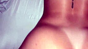 ruiva da buceta rosinha screams as boyfriend's huge cock rips her tight ass