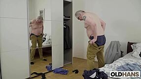 What mess is this helping hand really for oldhans?