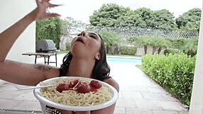 whoa vitoria beatriz battles four studs in wild rip showdown