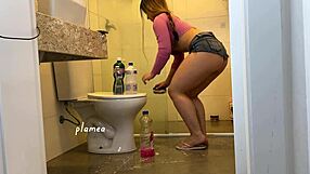 sexy mini shorts hug her big juicy ass tight